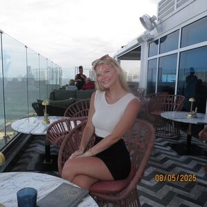 Meet your Posher, Lucy